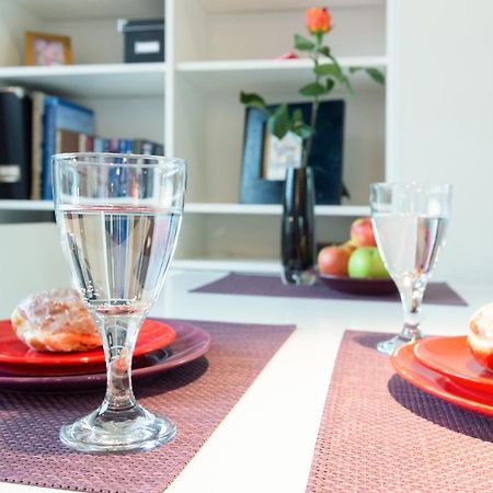 Secret Charm Fully Equipped Apt With Balcony Krakow Bagian luar foto