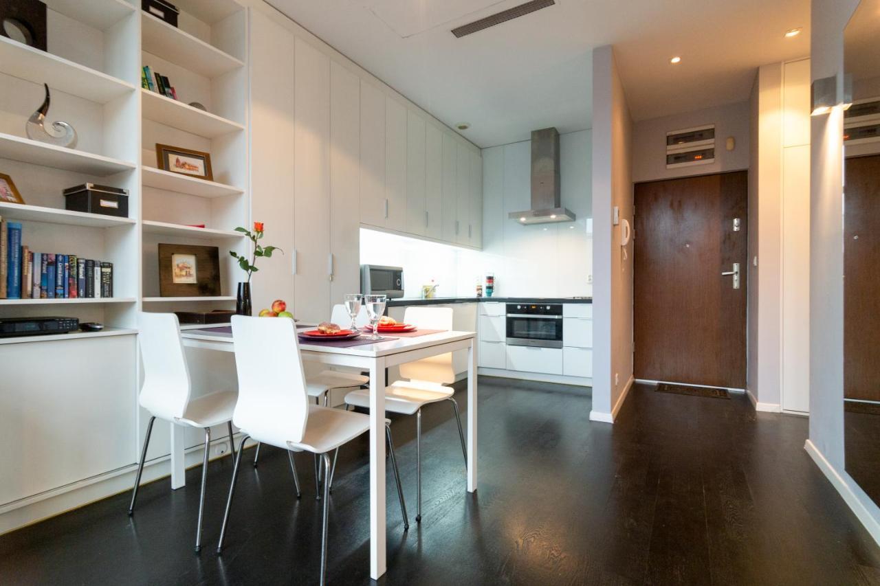Secret Charm Fully Equipped Apt With Balcony Krakow Bagian luar foto