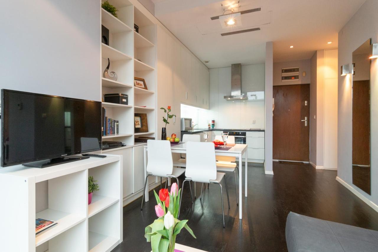 Secret Charm Fully Equipped Apt With Balcony Krakow Bagian luar foto